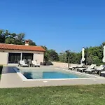 Noela Сasa de vacaciones