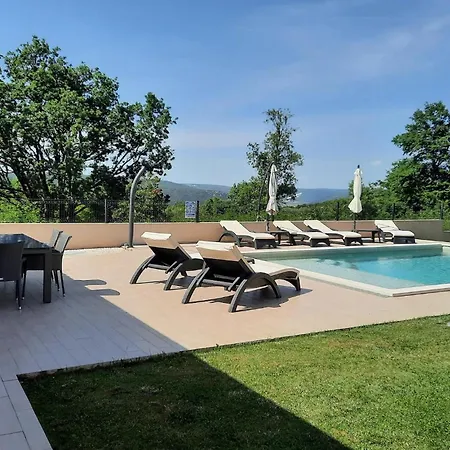 Noela 別荘 プーラ