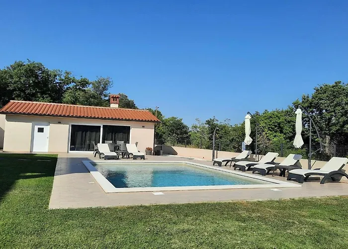 Noela Сasa de vacaciones